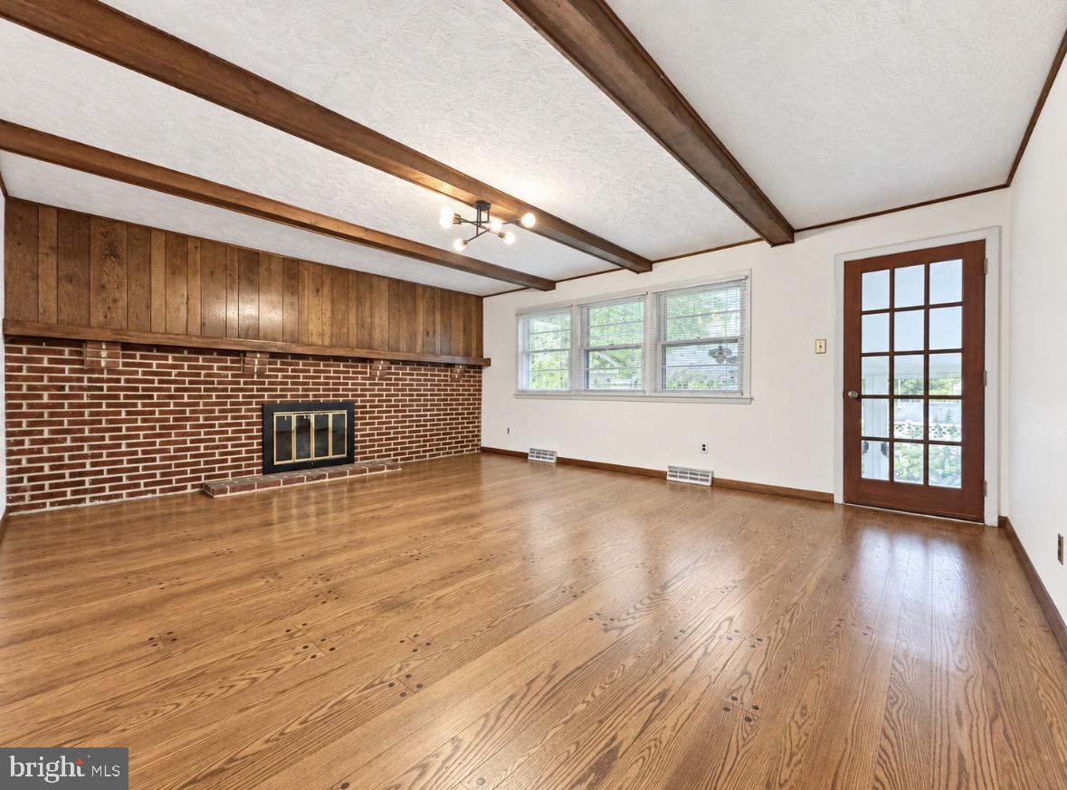 3 Stonebridge Road Cherry Hill, NJ 08003 - Photo 14 of 37 Family Room