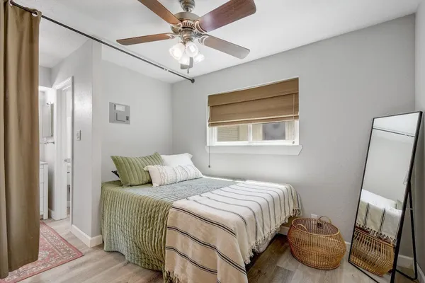 $1,300 | 1111 West 10th Street, Unit 106, Austin, TX 78703