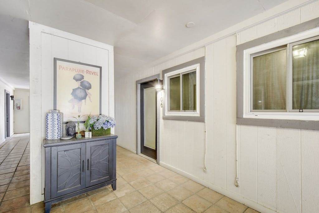 1111 West 10th Street, Unit 106 Austin, TX 78703 - Photo 3 of 21 Exterior entryway