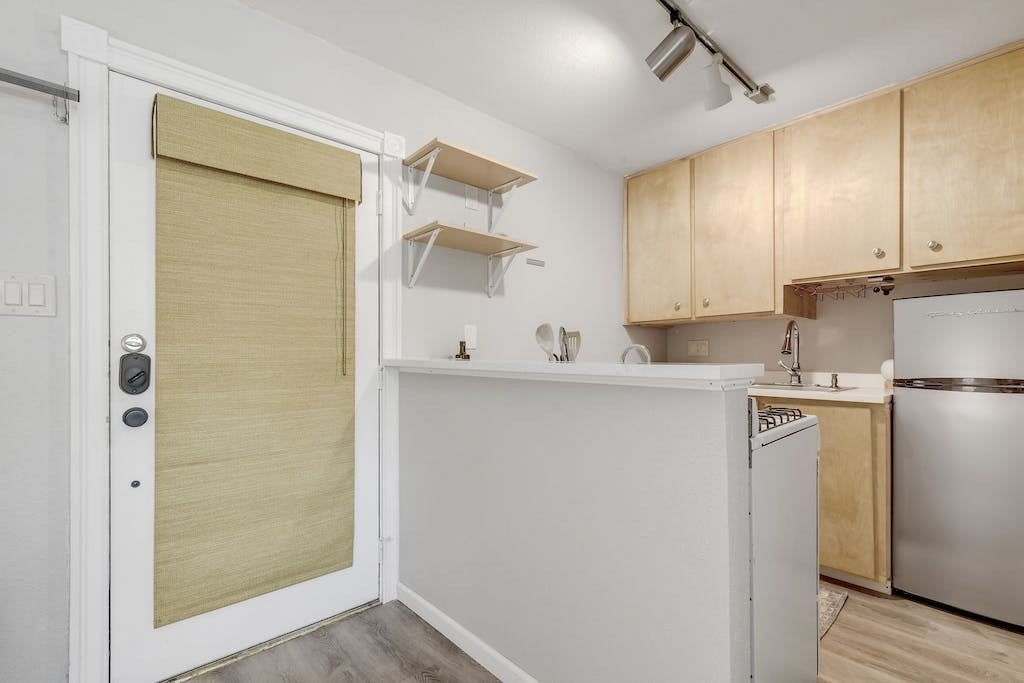 1111 West 10th Street, Unit 106 Austin, TX 78703 - Photo 7 of 21 Kitchen area