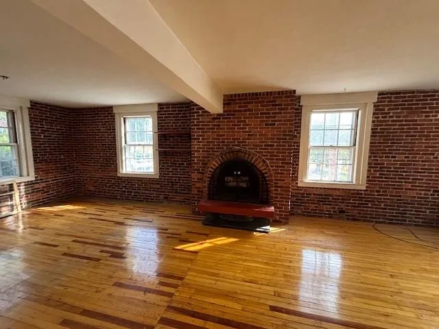 $372,400 | 633 Canal Street, Manchester, NH 03101