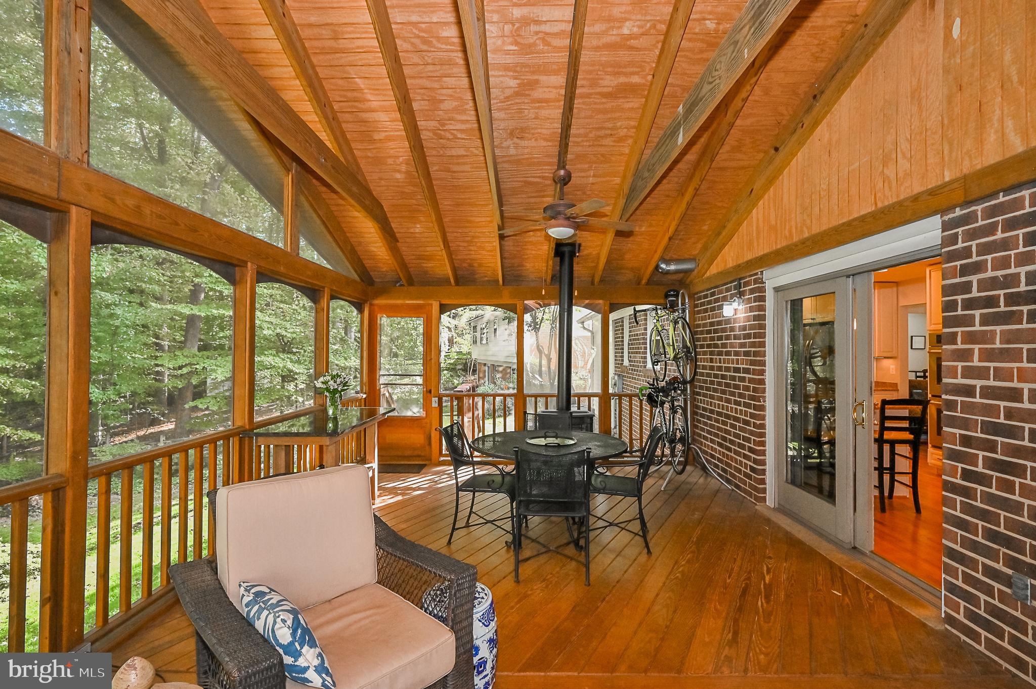 6701 Coachman Drive Springfield, VA 22152 - Photo 20 of 41 Surprise - a beautiful screened-in porch - 10+++
