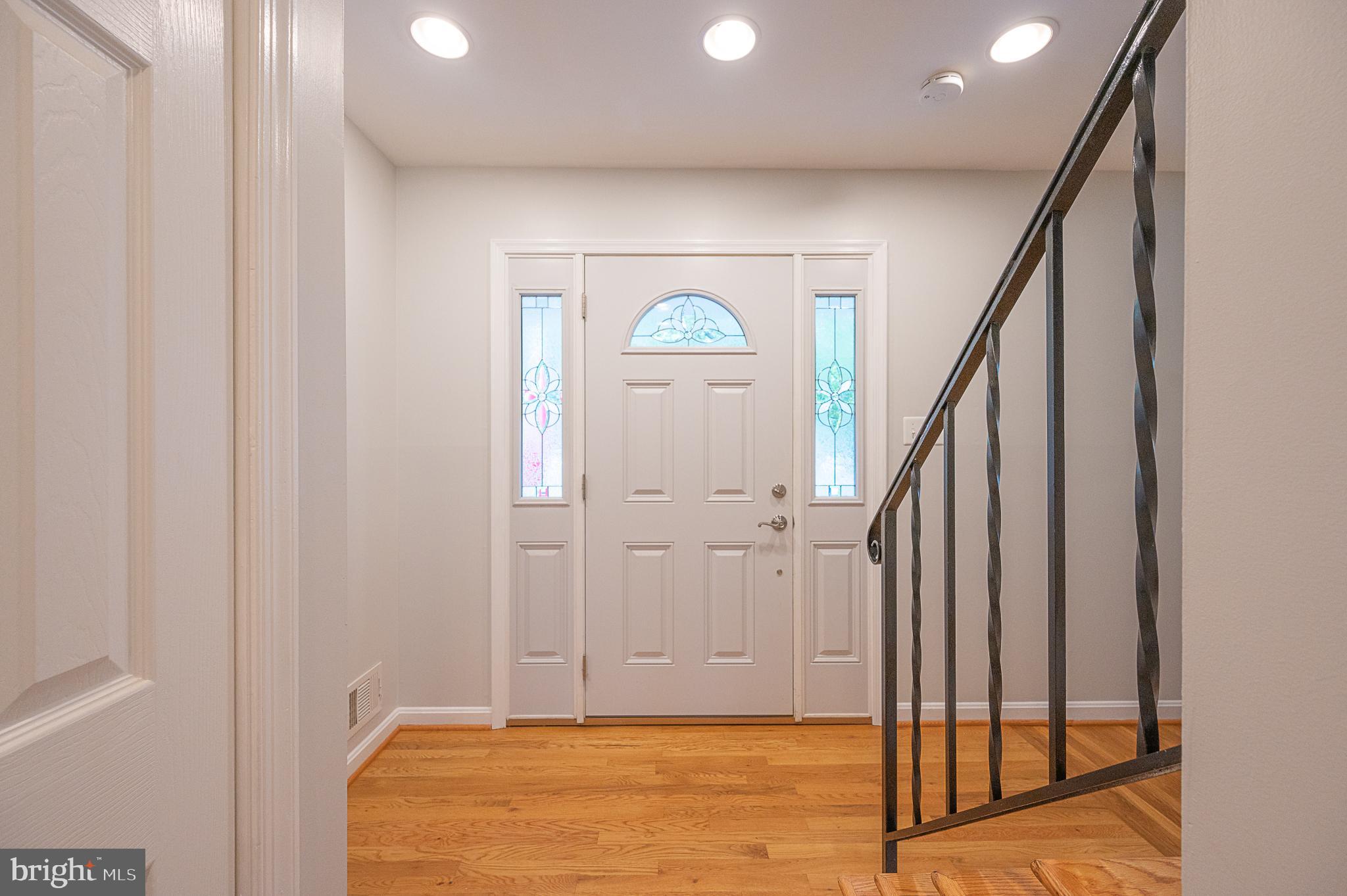 6701 Coachman Drive Springfield, VA 22152 - Photo 7 of 41 WELCOME HOME!!!!!