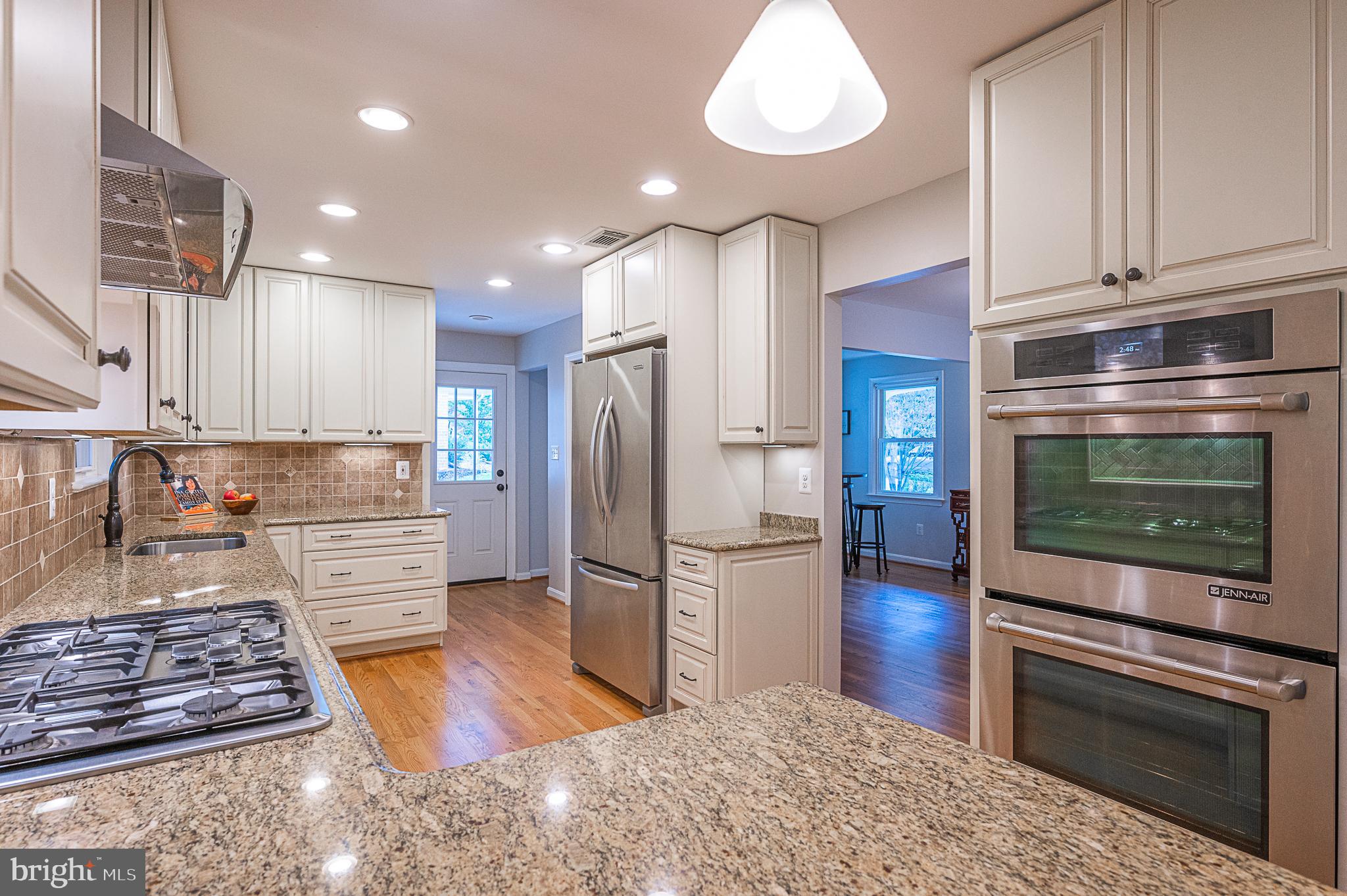 6701 Coachman Drive Springfield, VA 22152 - Photo 9 of 41 Wait until you see this remodeled kitchen!!!!