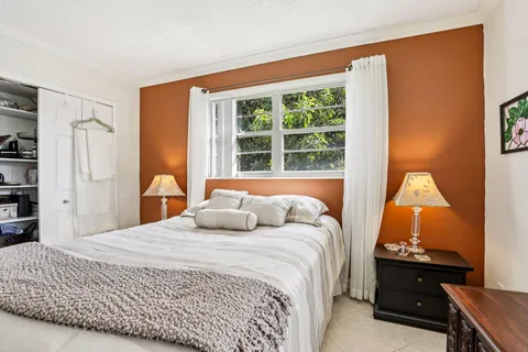 $139,900 | 104 Oakridge H, Unit H, Deerfield Beach, FL 33442