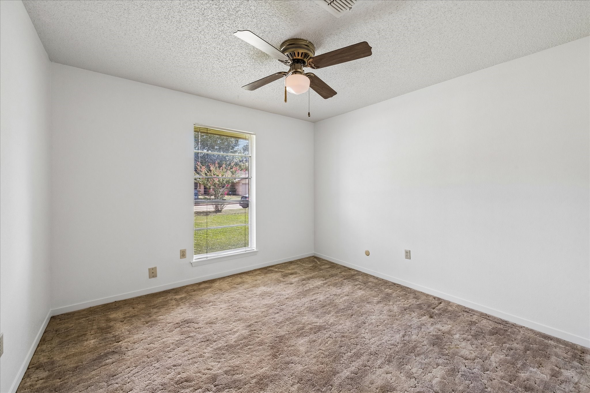 6002 Weeping Willow Road Houston, TX 77092 - Photo 21 of 27 Gallery Image 21