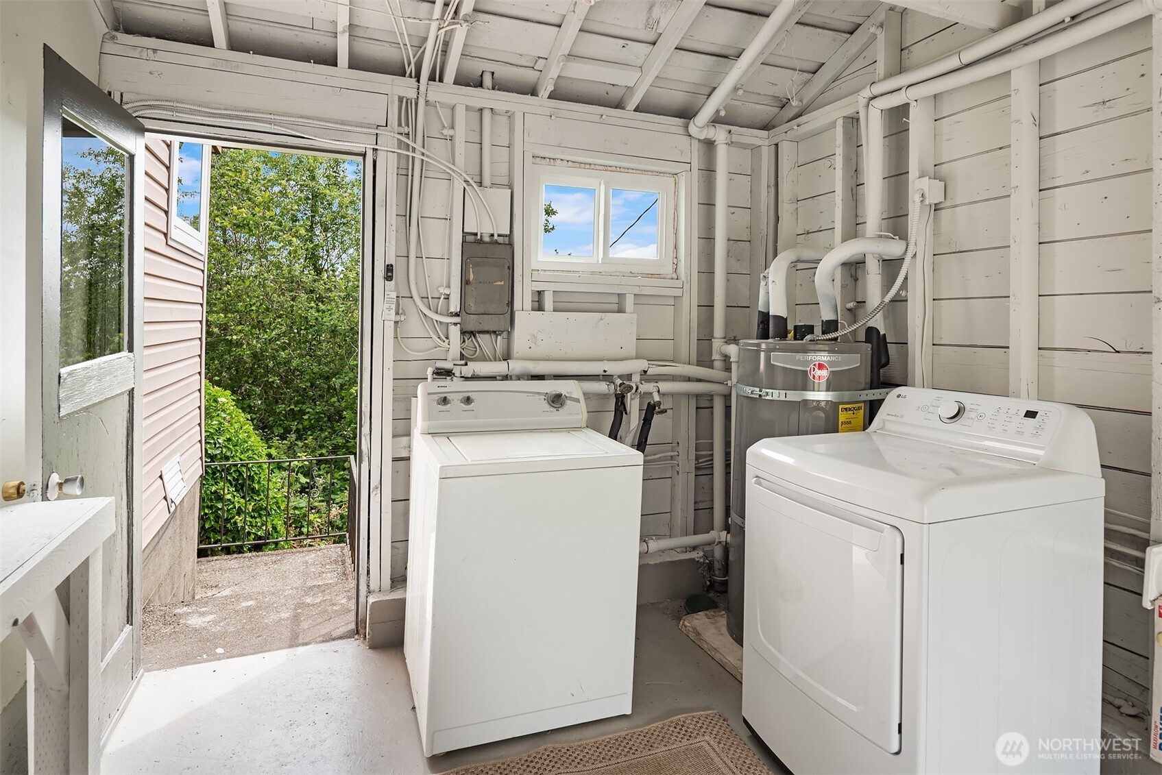 5028 41st Avenue Southwest Seattle, WA 98136 - Photo 17 of 25