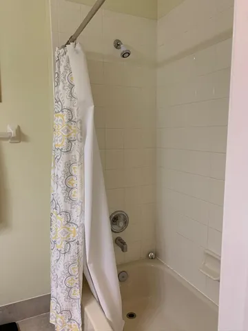 $3,000 | 2146 Man Of War, West Palm Beach, FL 33411