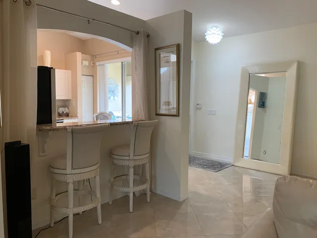 $3,000 | 2146 Man Of War, West Palm Beach, FL 33411