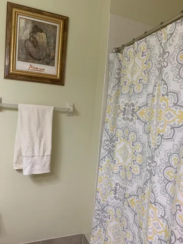 $3,000 | 2146 Man Of War, West Palm Beach, FL 33411