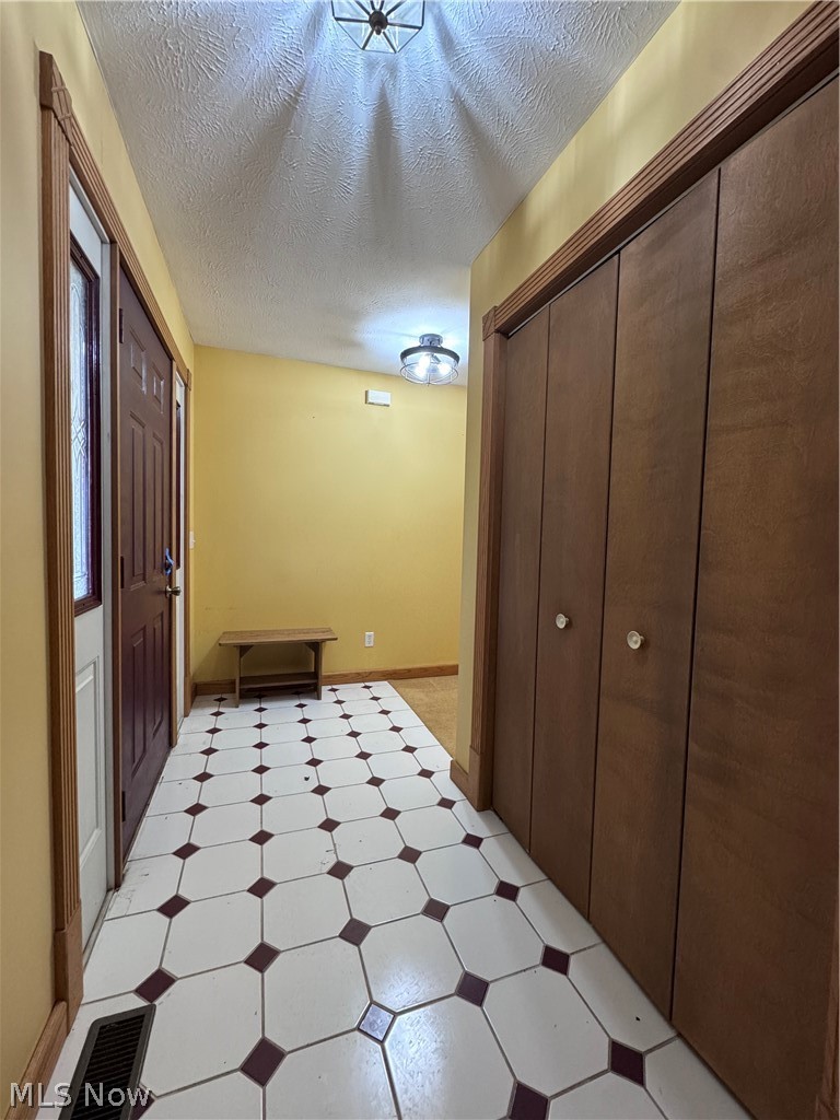 12942 Ravenna Road Chardon, OH 44024 - Photo 17 of 45