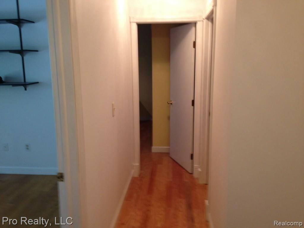 3282 Rosedale Street Ann Arbor, MI 48108 - Photo 17 of 38 IMG_2196.jpg
