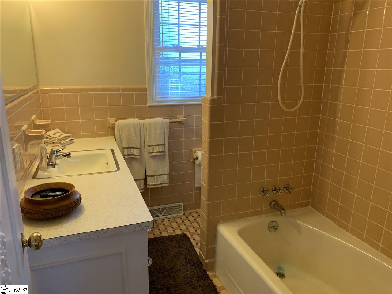 301 Boggs Street Pendleton, SC 29670 - Photo 10 of 19 Gallery Image 10