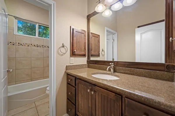 $1,590,000 | 326 River Valley Road South, Ingram, TX 78025