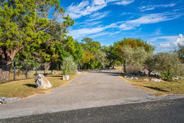 $1,590,000 | 326 River Valley Road South, Ingram, TX 78025