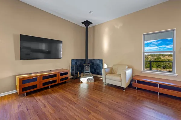 $1,590,000 | 326 River Valley Road South, Ingram, TX 78025