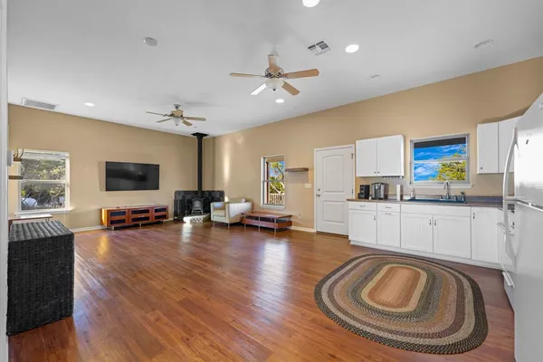 $1,590,000 | 326 River Valley Road South, Ingram, TX 78025