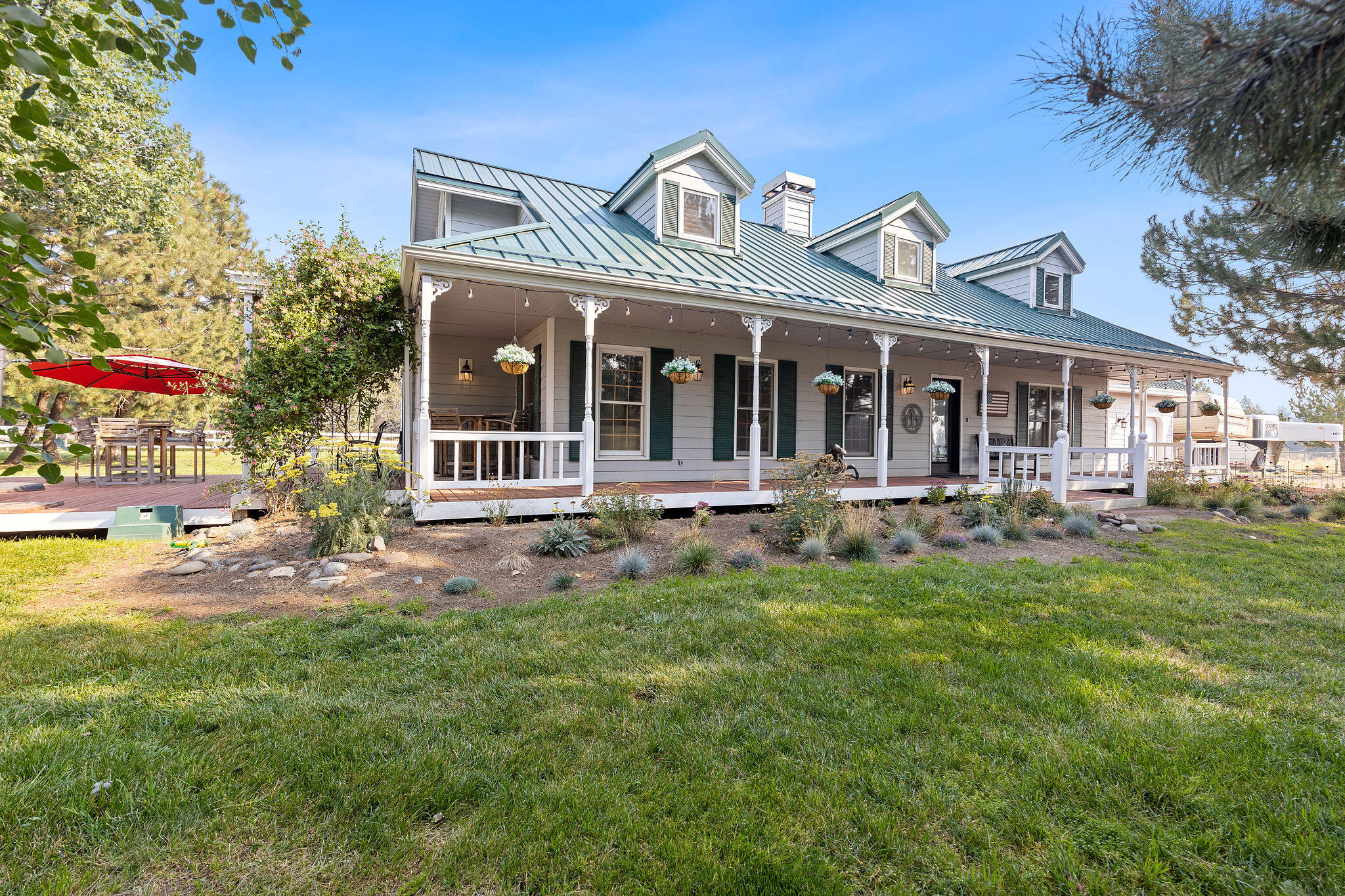 65160 Highland Road Bend, OR 97703 - Photo 1 of 41 Front of home