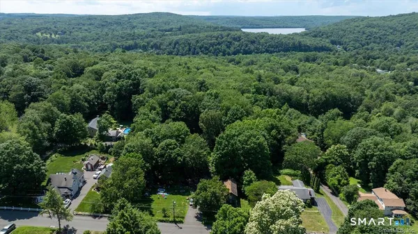 $350,000 | 1-2 Verville Road, Avon, CT 06001