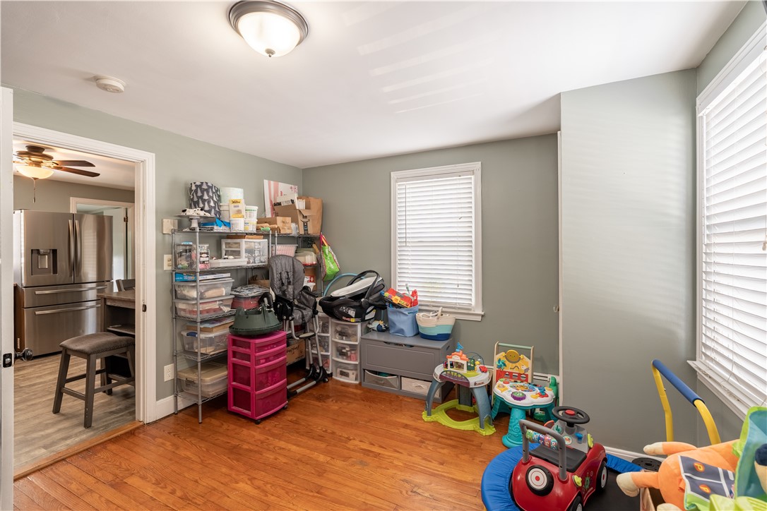 727 Mendon Road Woonsocket, RI 02895 - Photo 14 of 46