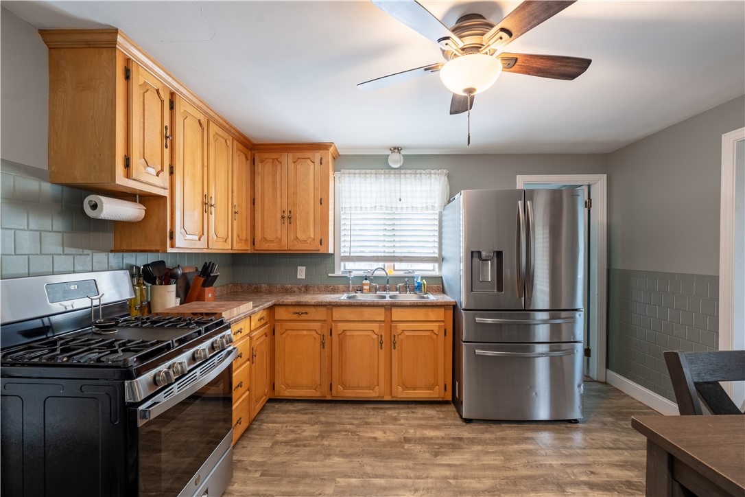 727 Mendon Road Woonsocket, RI 02895 - Photo 16 of 46