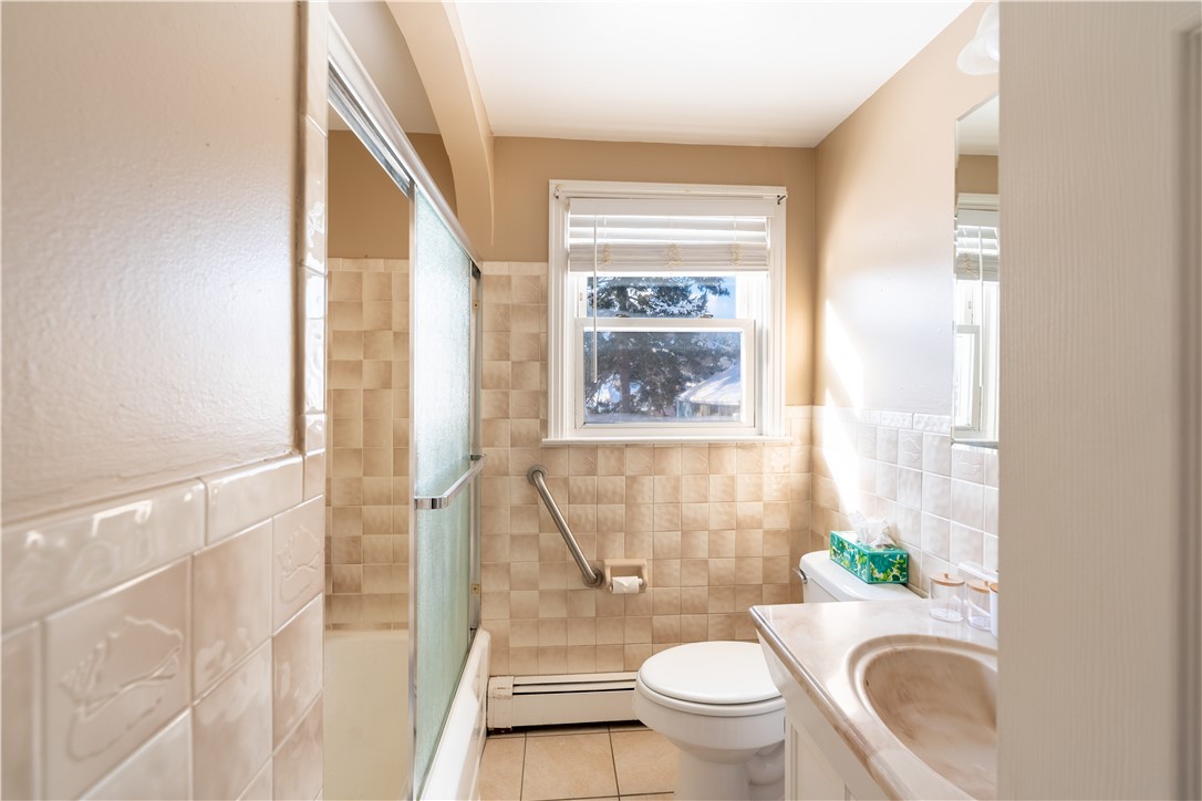 727 Mendon Road Woonsocket, RI 02895 - Photo 19 of 46