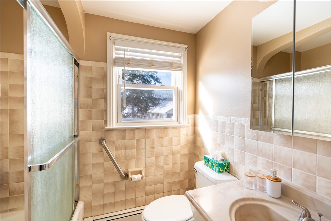 727 Mendon Road Woonsocket, RI 02895 - Photo 21 of 46