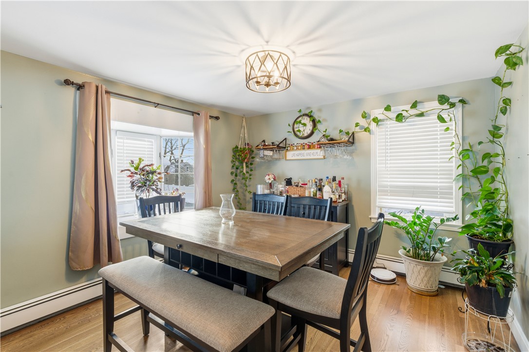 727 Mendon Road Woonsocket, RI 02895 - Photo 3 of 46