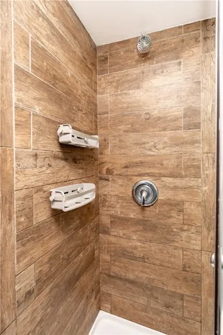 $385,000 | 727 Mendon Road, Woonsocket, RI 02895