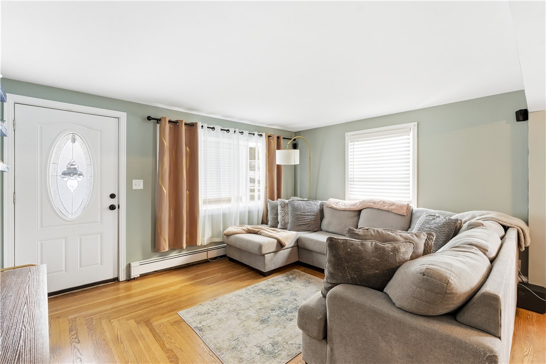 727 Mendon Road Woonsocket, RI 02895 - Photo 8 of 46