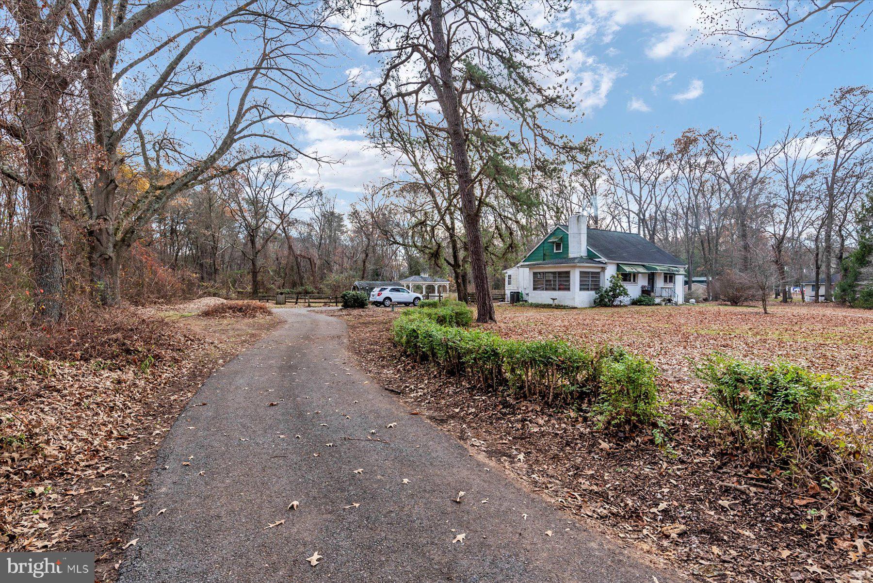867 Woods Road Pasadena, MD 21122 - Photo 23 of 23 Paved Driveway