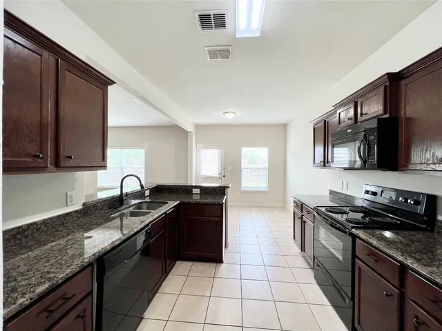 $1,799 | 108 Major Lee Lane, Jarrell, TX 76537