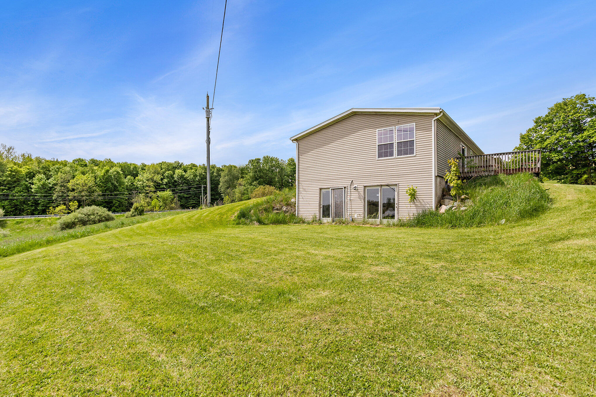 7903 Guy Road Nashville, MI 49073 - Photo 4 of 26 023_7903_guy_rd_nashville_mi_49073-37
