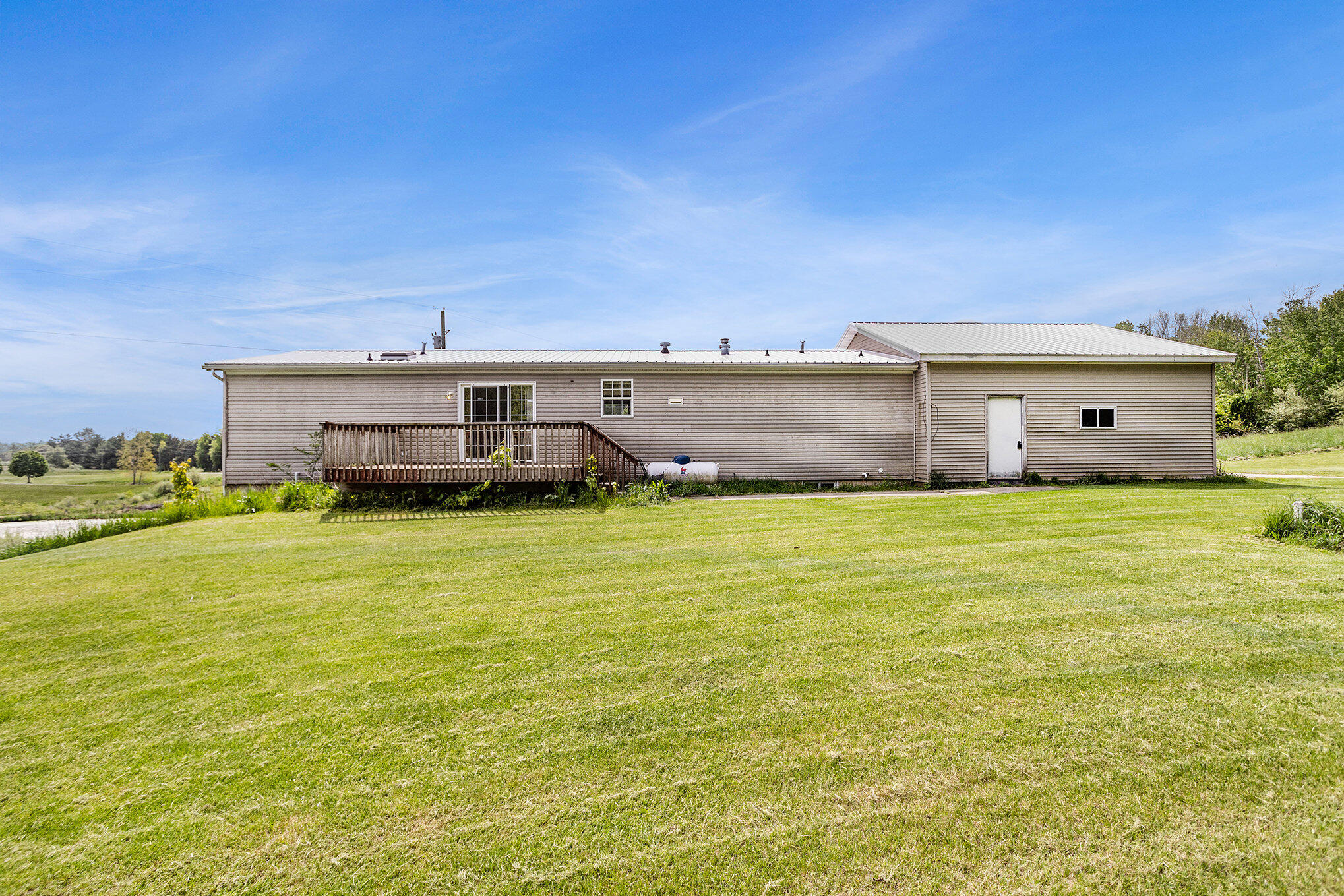 7903 Guy Road Nashville, MI 49073 - Photo 5 of 26 024_7903_guy_rd_nashville_mi_49073-38