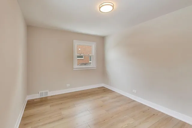 $599,999 | 1421 Cynthia Avenue, Park Ridge, IL 60068