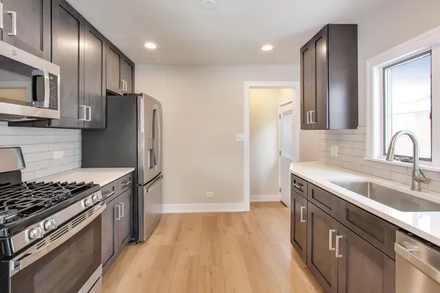 $599,999 | 1421 Cynthia Avenue, Park Ridge, IL 60068