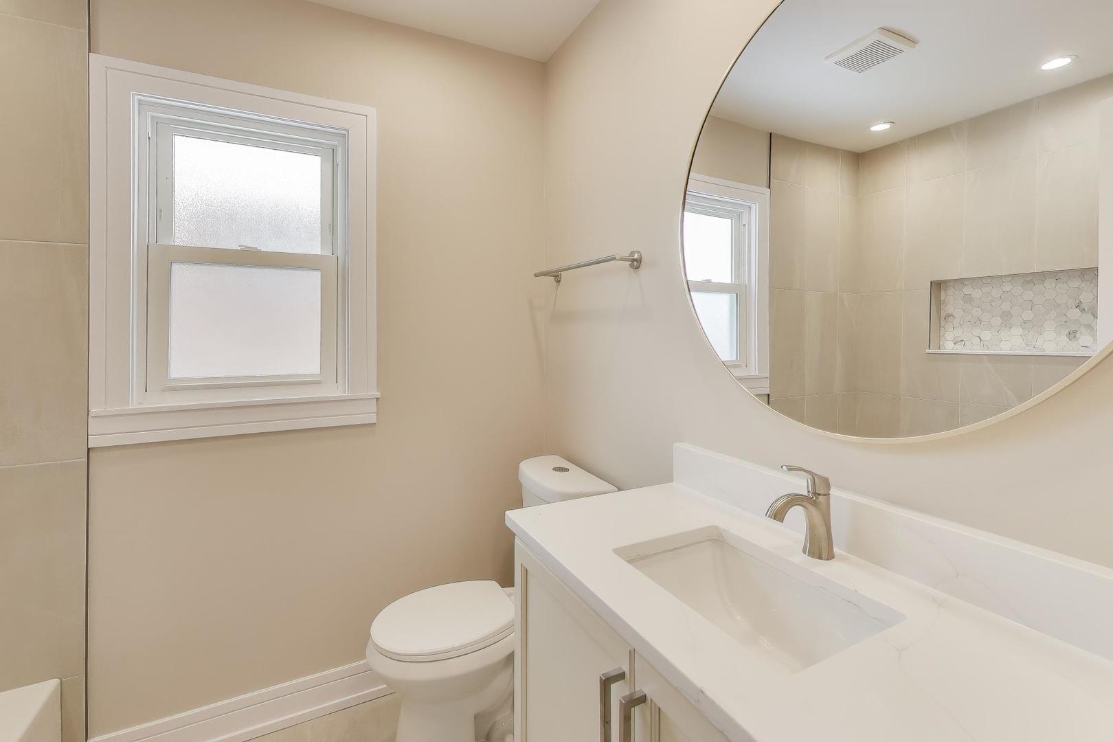 1421 Cynthia Avenue Park Ridge, IL 60068 - Photo 9 of 31