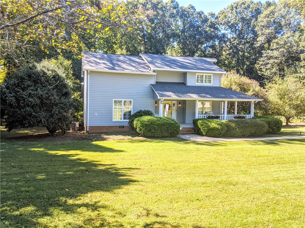 1809 Lynn Avenue Anderson, SC 29621 - Photo 3 of 47 Gallery Image 3