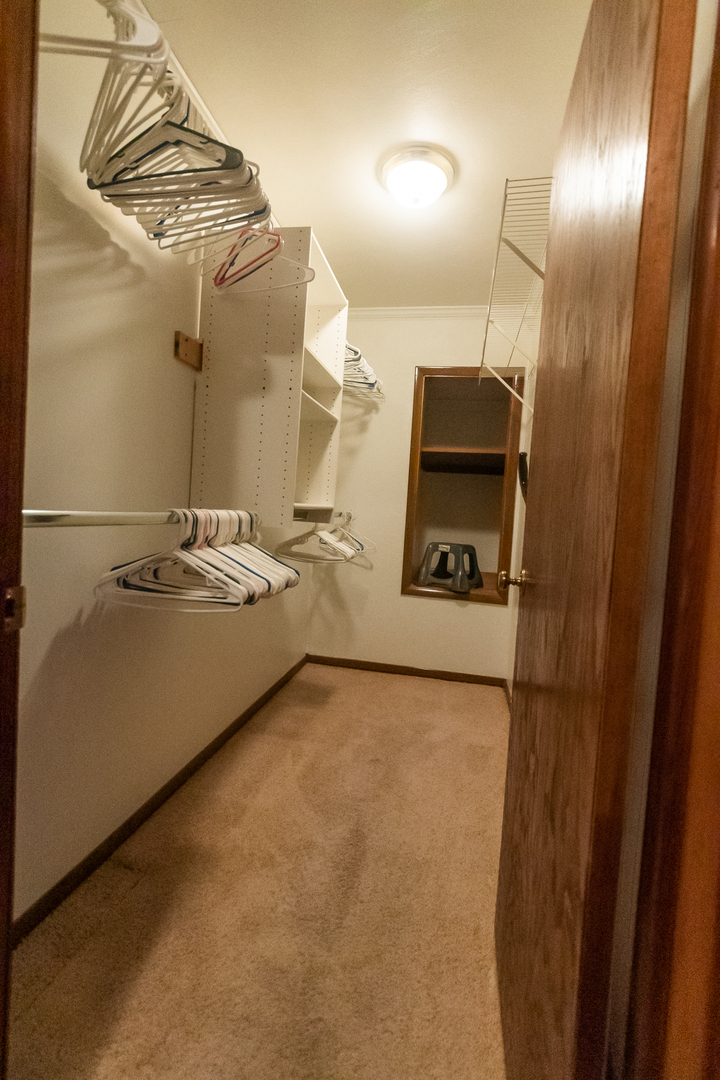 219 Willett Avenue Dixon, IL 61021 - Photo 11 of 44