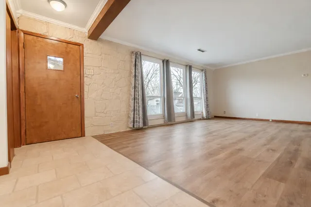 $159,900 | 219 Willett Avenue, Dixon, IL 61021