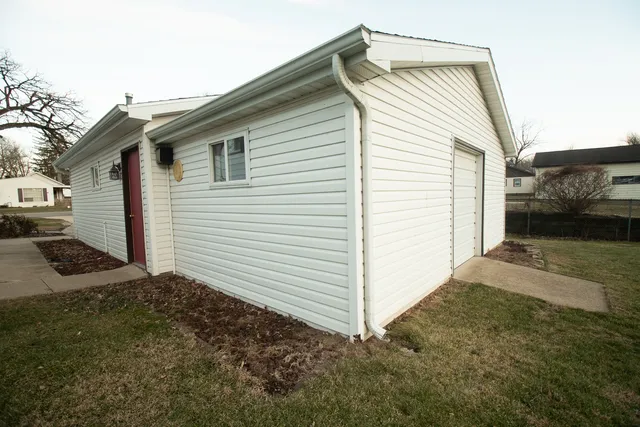 $159,900 | 219 Willett Avenue, Dixon, IL 61021