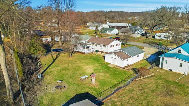 $159,900 | 219 Willett Avenue, Dixon, IL 61021