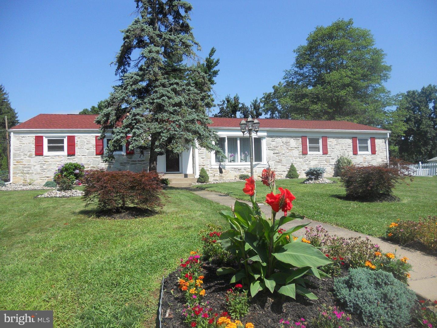 3944 Pine Road Huntingdon Valley, PA 19006 - Photo 17 of 22 Gallery Image 17