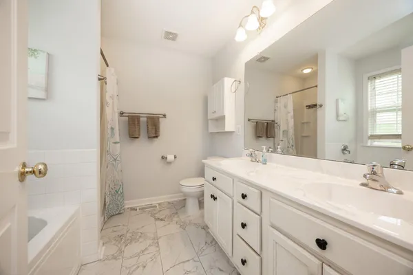 $375,000 | 2752 Fynamore Lane, Downingtown, PA 19335