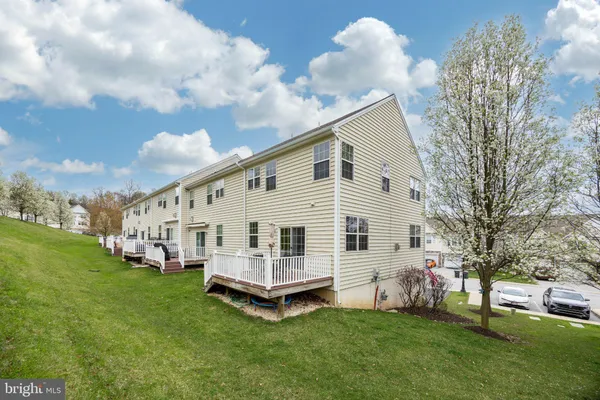 $375,000 | 2752 Fynamore Lane, Downingtown, PA 19335