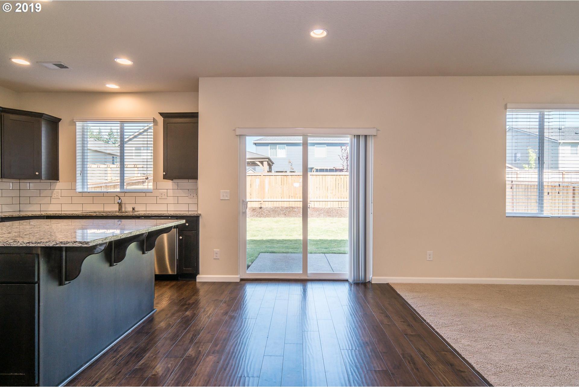 968 North 35th Avenue Ridgefield, WA 98642 - Photo 7 of 30 Dining Area