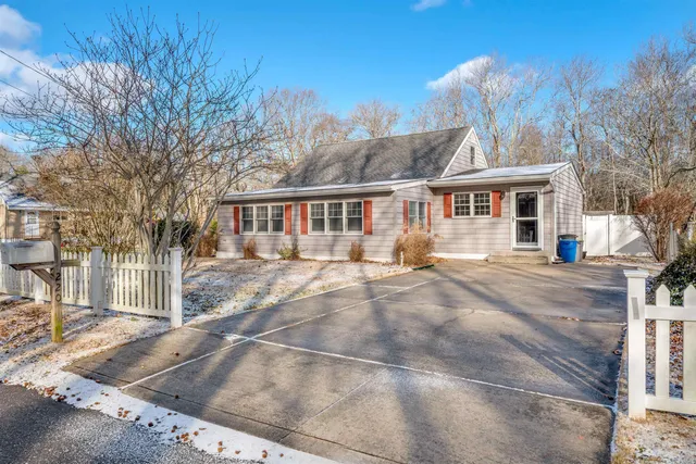 $525,000 | 220 Iselin Road, Cape May, NJ 08204