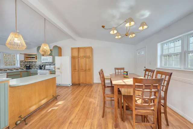 $525,000 | 220 Iselin Road, Cape May, NJ 08204