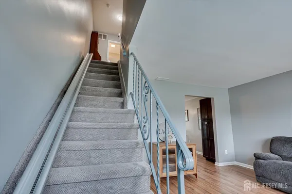 $319,000 | 7 Kansas Court, Old Bridge, NJ 07747