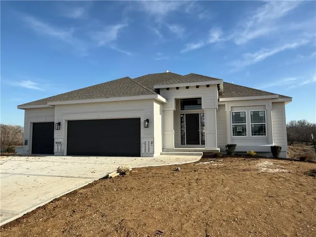 $649,900 | 1027 Fir Lane, Liberty, MO 64068